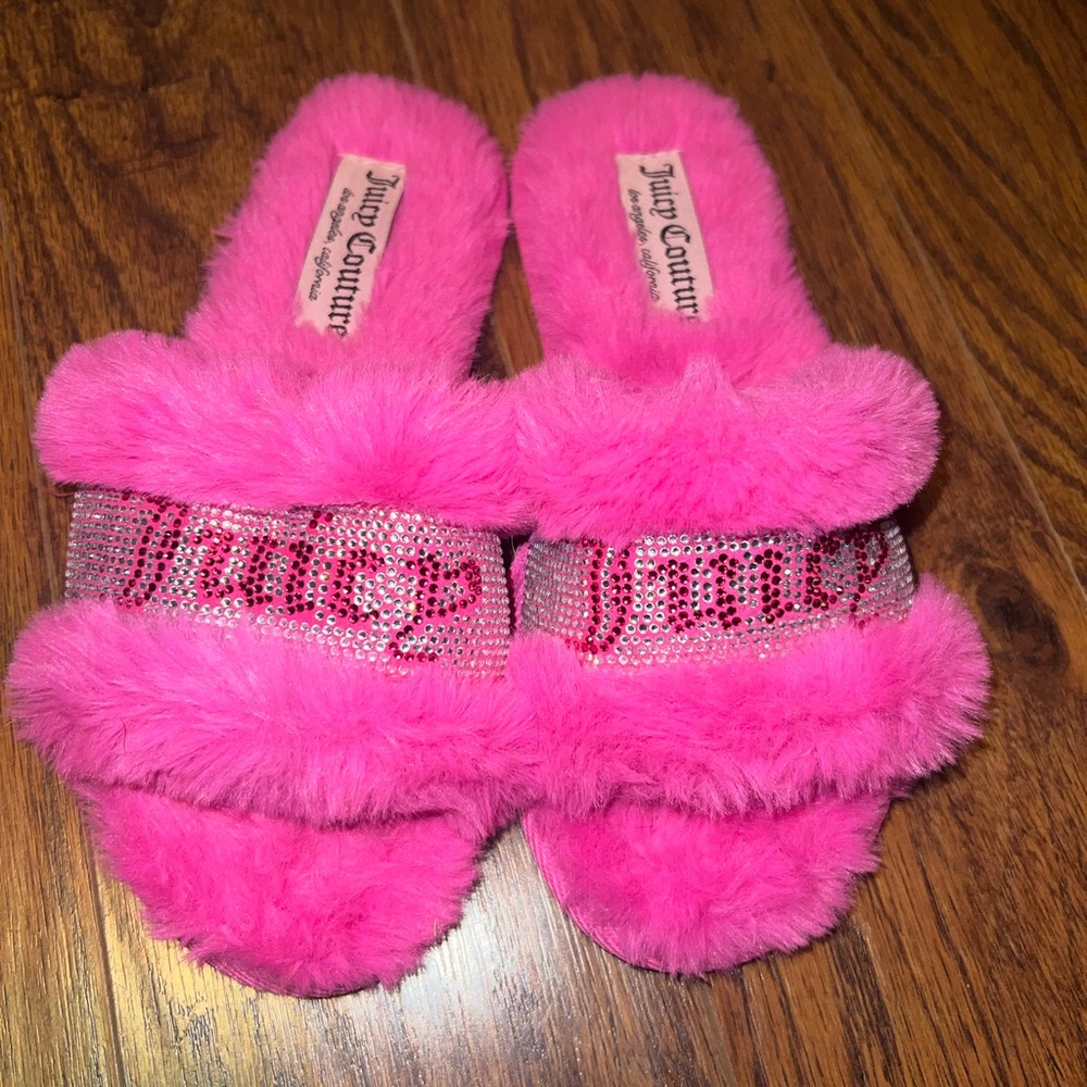 Juicy Couture Slide Slippers Faux Fur Crystals Gravity Pink